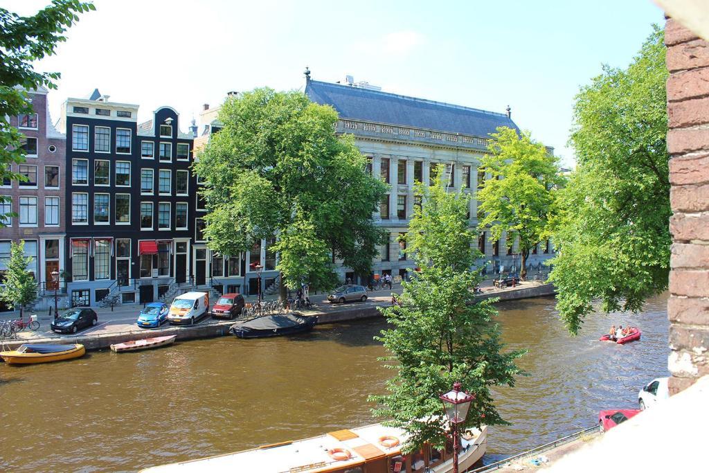 Amsterdam Jewel Canal Apartments Room photo